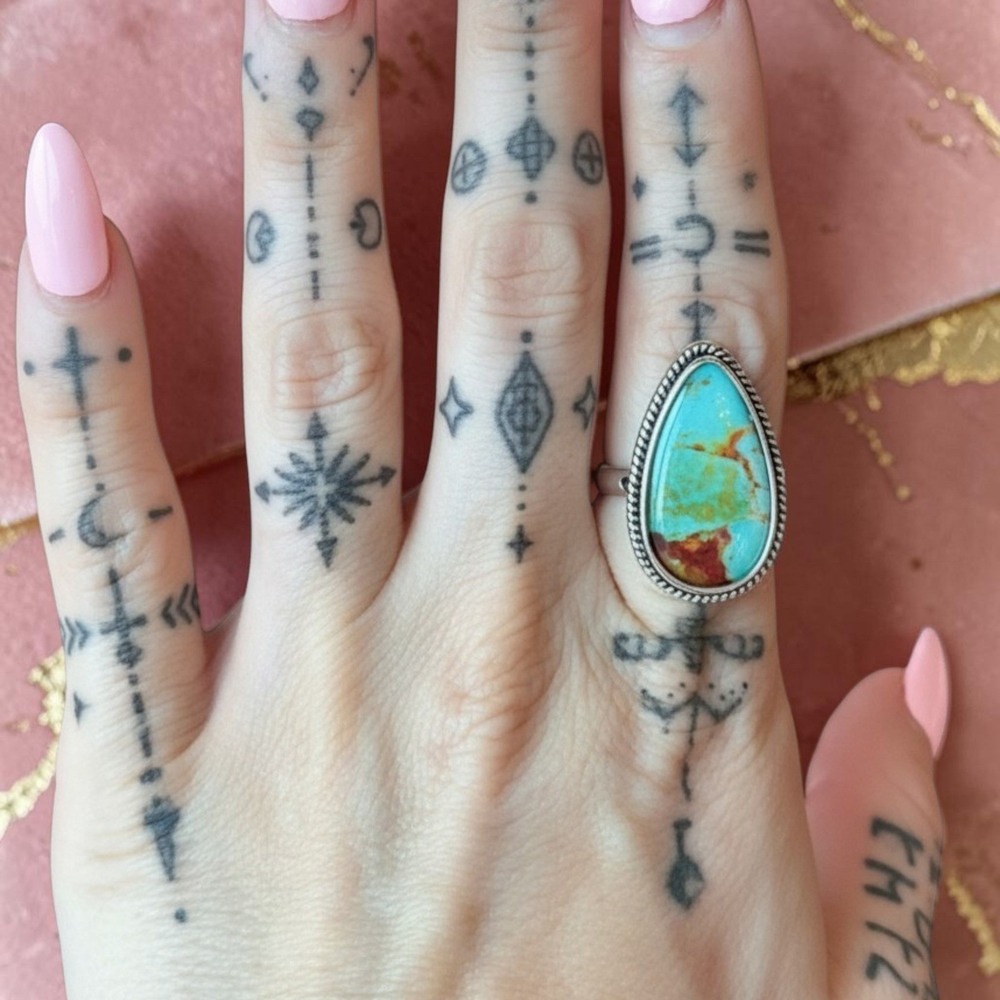 New Size 8 Turquoise Teardrop Silver Statement Ring Western Native Desert Glam - Picture 2 of 4